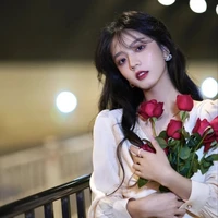 Hạ Kiều Uyển [Jynie]