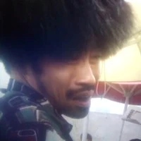 Anh chàng hóng hớt