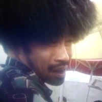 Anh chàng hóng hớt