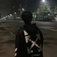 Lưu Thế Phong(bạn cậu)/y/