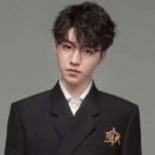 Vương Tuấn Khải (lớp 1)