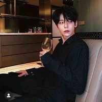 Hạ Triều Vương Thần