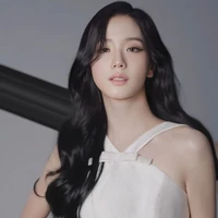 Kim JiSoo