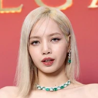 LALISA(chị)