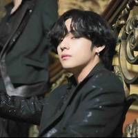 KIM TAEHYUNG 