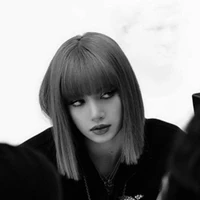 Lisa " cô "