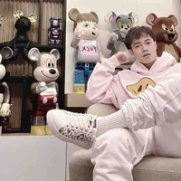Tòn><
