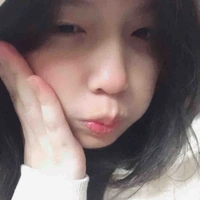 Đẹp gái quá cũng khổ :((