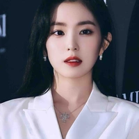 Bùi Châu Hiền (Chị)