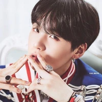 Min Yoongi//hoàng tử//