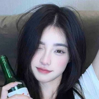 Trúc Xuân ( bạn cô )