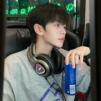 Hàn Anh Tuấn_em út