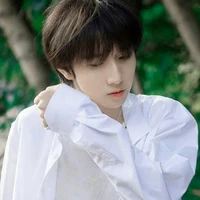 Đồng Vũ Khôn ( cậu )