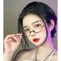 mẹ các anh