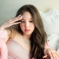 Im Nayeon (Na)