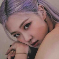 Chaeyoung [ cô ]