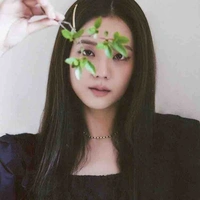 Jisoo [ Y ]