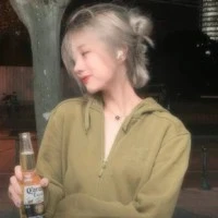Bạch Kim Liên_bạn cô