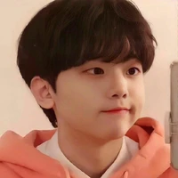 Minh Tuấn ( em nu9 )