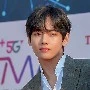 Park taehyung(taehyung họ thật là kim)