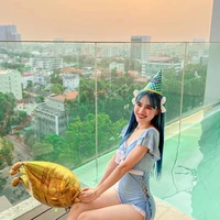 Tường Vy ( Vê Vê )