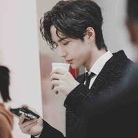 Vương Nhất Bác 