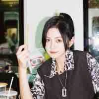 Trương Hân<bff cô>