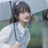 hạ tiểu di ( nhân cách 1 )