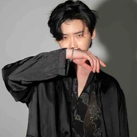 Lee Jong-suk 