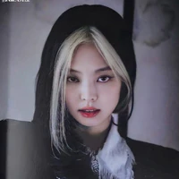 Kim Jennie [ em ]