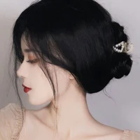 Lãnh Thiên Bình/ Cân_đại tỷ