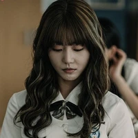 Lee Nara