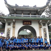 Bạn bè trong lớp