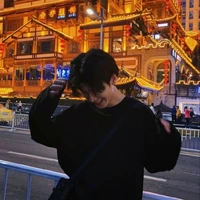 Lục Hoàng Thiên yết