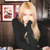  Hàn Tuệ Nhi [Cô]