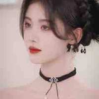 Lục Minh Ngọc (mẹ anh)