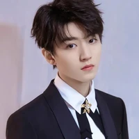 Vương Tuấn Khải