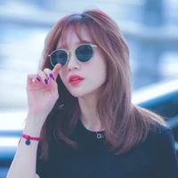 Ahn Hee-yeon( Hani)
