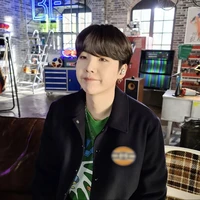 con tác giả ume Suga