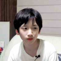 Nghiêm Hạo Tường ( lúc bé)