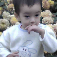 Hạ Tuấn Lâm (lúc bé)