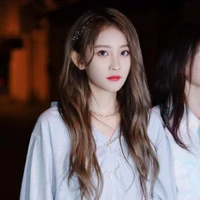 Châu Thi Vũ(chị)