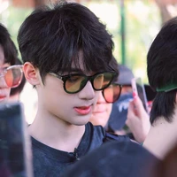 Trương Tuấn Hào(hắn)