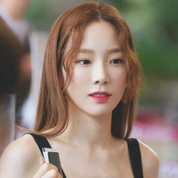 Kim Taeyeon [Chi-Chị Hai Cô]