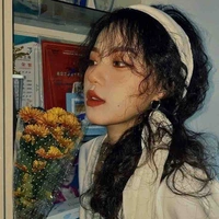 Vân Ngọc Kim Ngưu