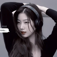 Nhỏ này mê Kazuha le sserafim