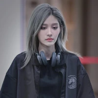 Vương Dịch ( Y )