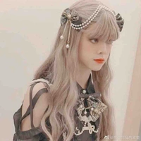 Tả Ninh Hinh ( em gái cậu ) 