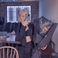 T/g yêu Rosé