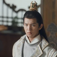 Tiêu Sùng